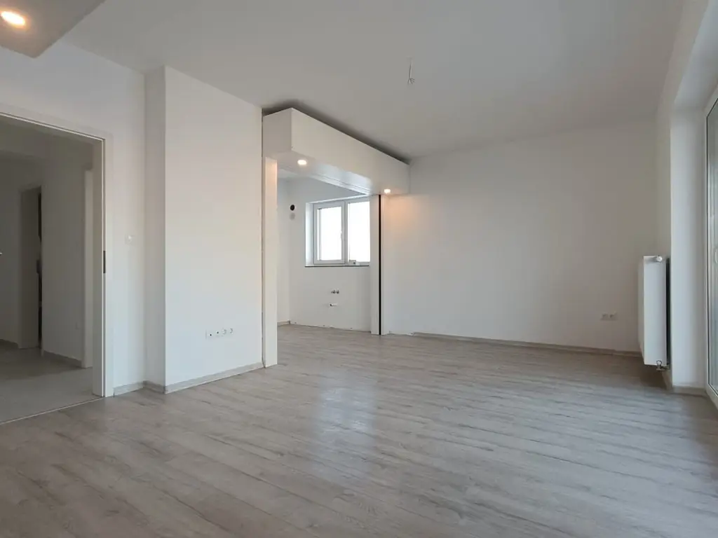 Oferim spre vanzare apartament 2 camere modern cu pereti retractabili