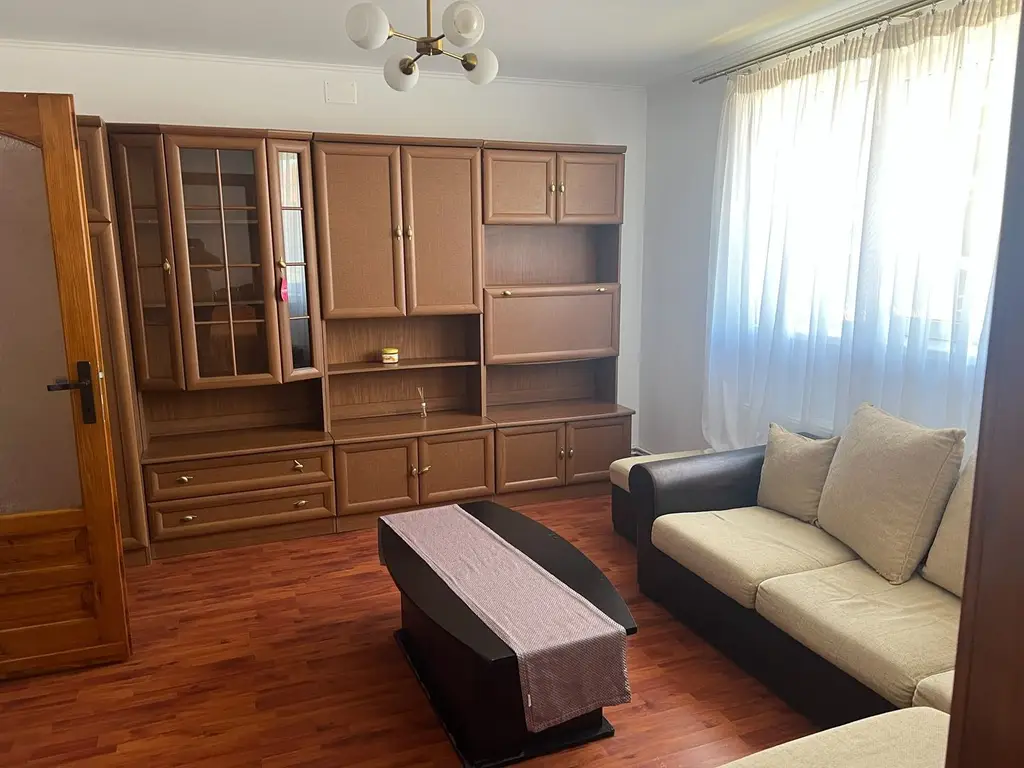 CASA DE INCHIRIAT