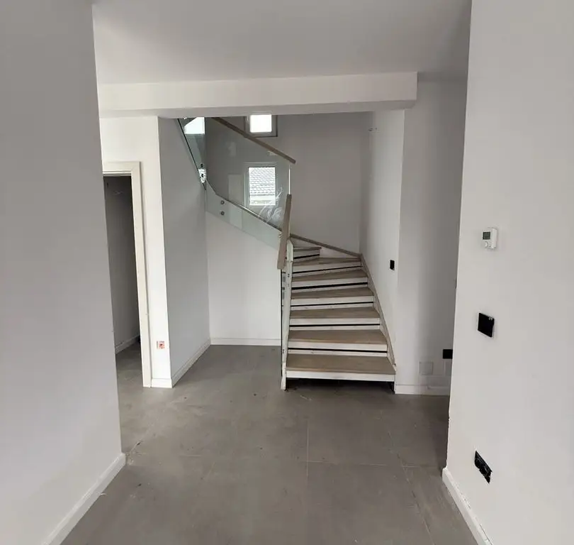 Casa tip duplex Balotesti - Codrii Vlasiei