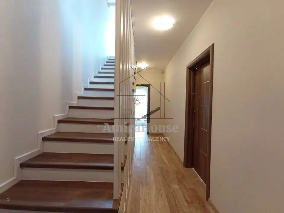 Casa tip duplex, 170 mp utili, 250 mp teren, finisata, mobilata, zona E.Ionesco