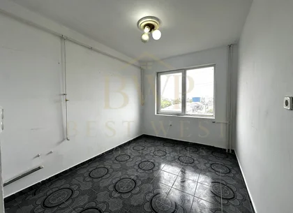Apartament 2 camere, etaj intermediar, Buziașului