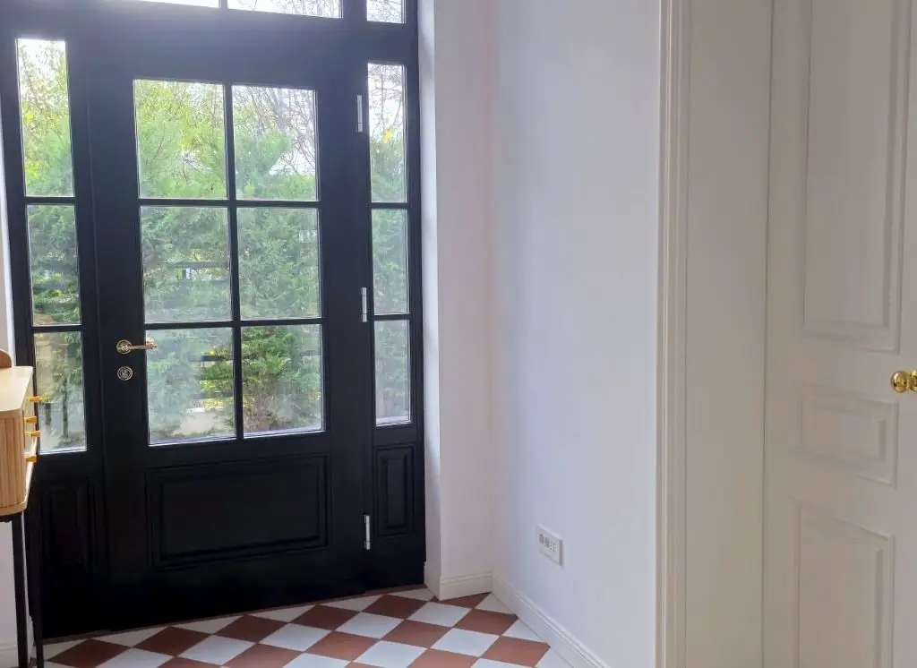 Casă renovată integral – ideală pentru birou/cabinet, sediu de firma