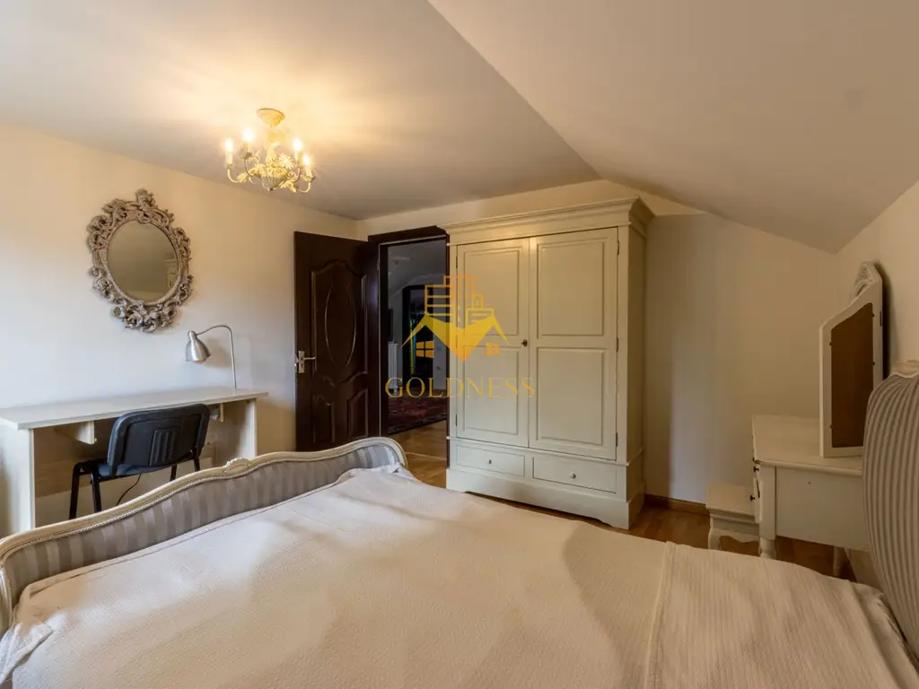 Casa individuala, 5 camere, dressing,garaj, 1000 mp gradina, Borhanci