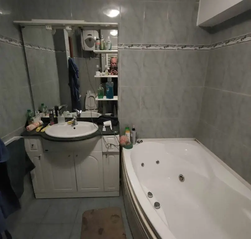 3 camere, zona Dacia, 93 mp, decomandat