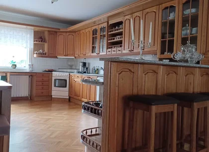 BRASADAS vinde casa in zona Careiului.