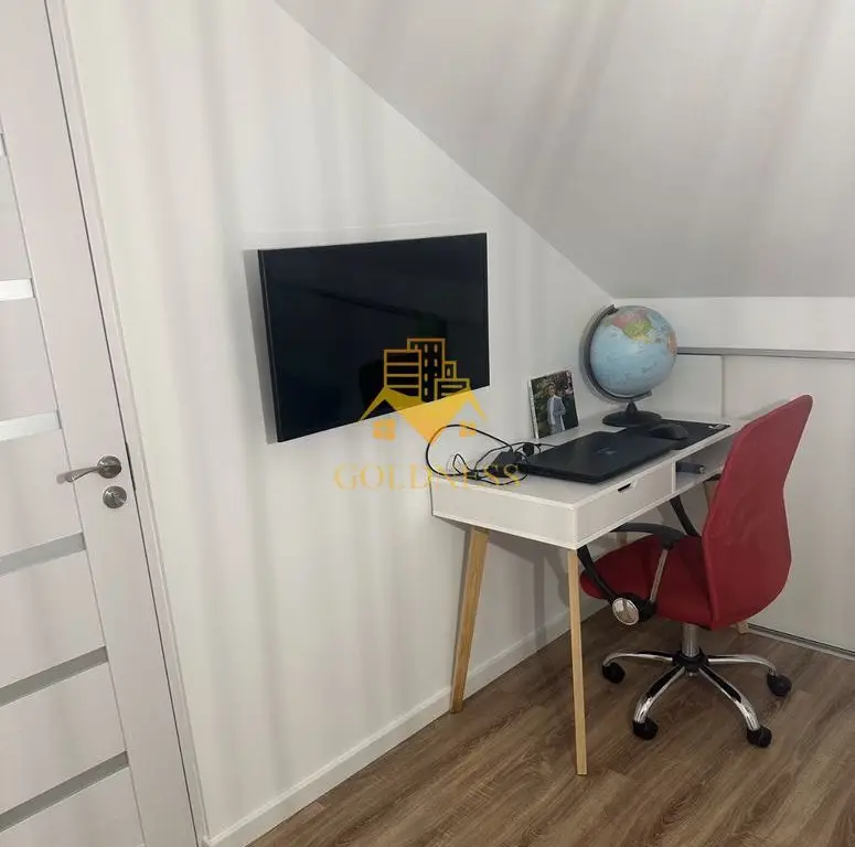 3 camere, Ultracentral, Zona Dorobantilor, Facultata de Drept, Cipariu