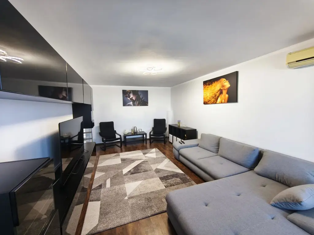 De inchiriat apartament spatios, 3 camere, pe Faleza, 900 euro