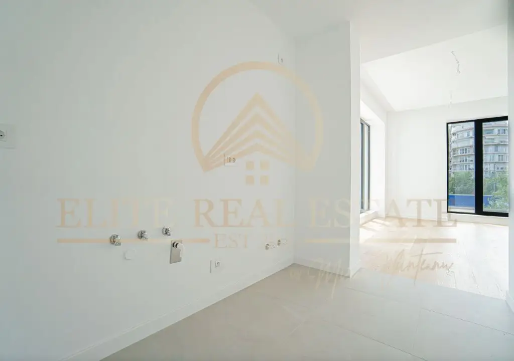 Stațiunea Mamaia - Vânzare apartament cu 2 camere, 2 bai si terasa de 47 mp.