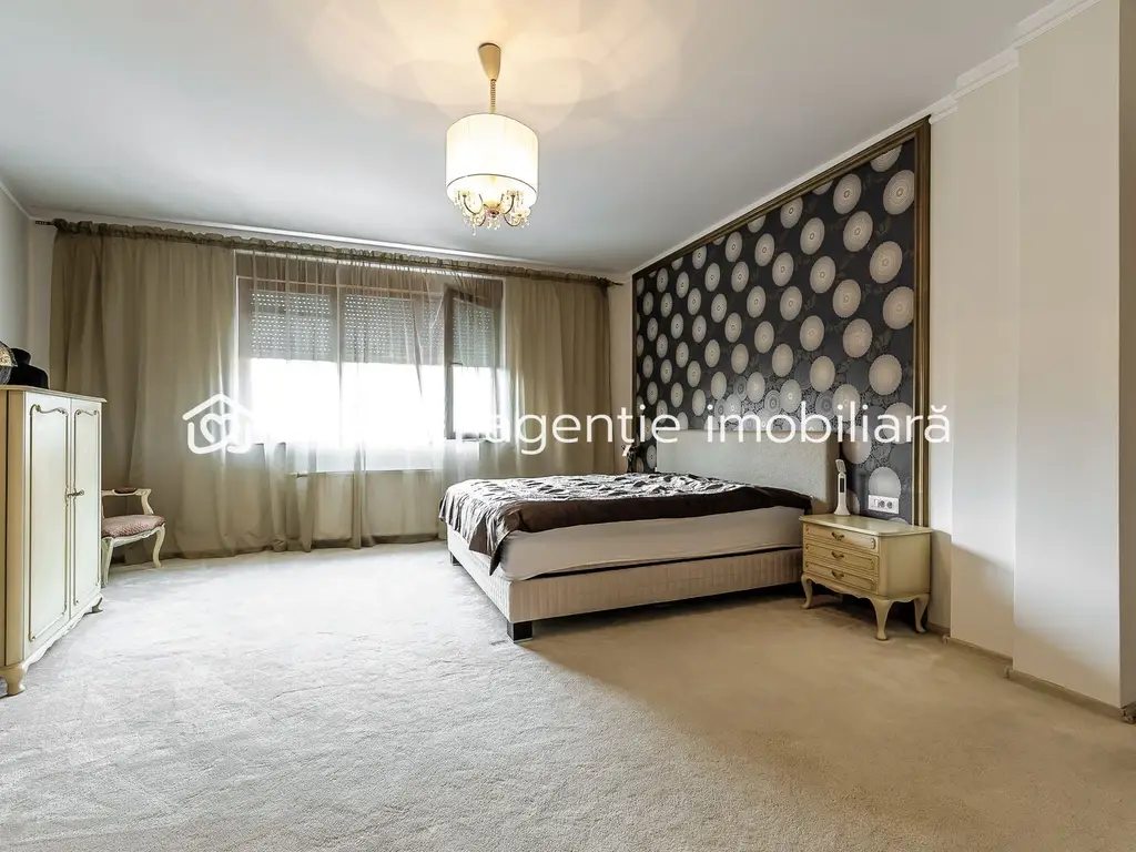 Vilă exclusivistă pe malul Mureșului – design modern si teren generos