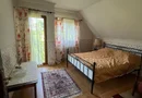 Casă elegantă, spațioasă, ideală pentru familie – Sanmihaiu Roman