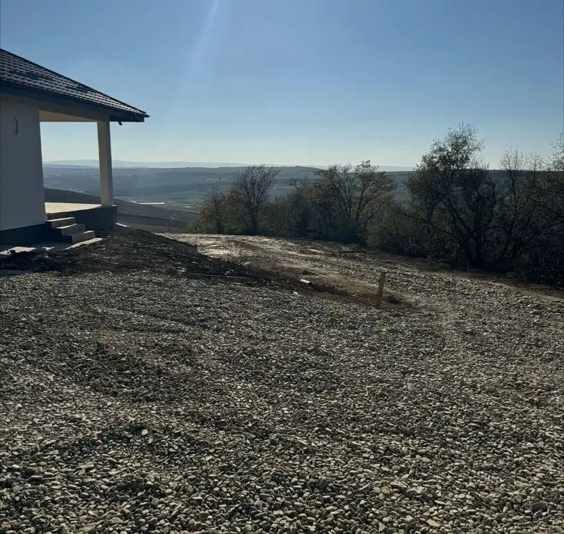 Vând casă Rediu langa padure