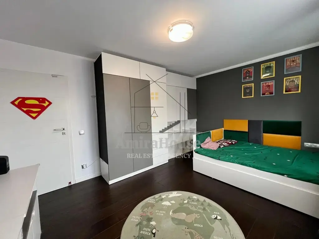 Apartament 3 camere, 107 mp, finisat, parcare, cartierul Europa