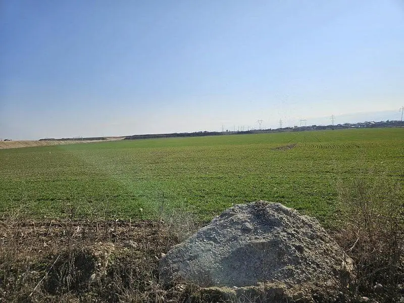 Teren intravilan 5000 mp de vânzare   Cheiul Dâmboviței apropiere A2