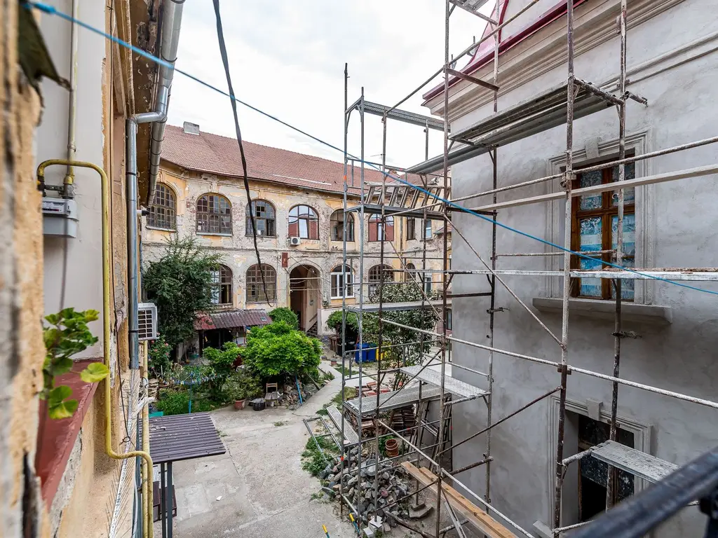 Apartament 2 camere Str. Lucian Blaga, clădire în renovare completa