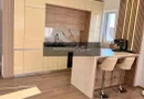 Apartament de vanzare cu 3 camere, 2 bai, balcon, garaj