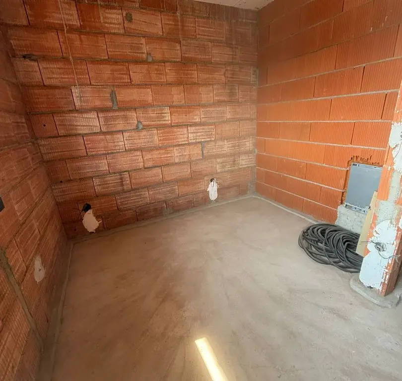 BRASADAS vinde Duplex zona Closca.