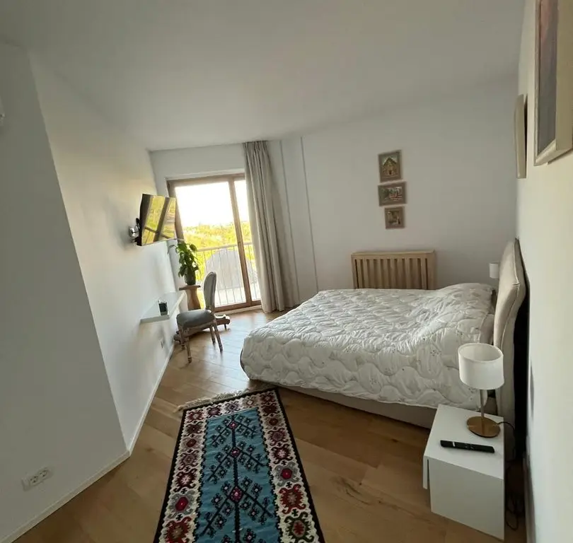 Piata Presei Libere apartament 3 camere de vanzare