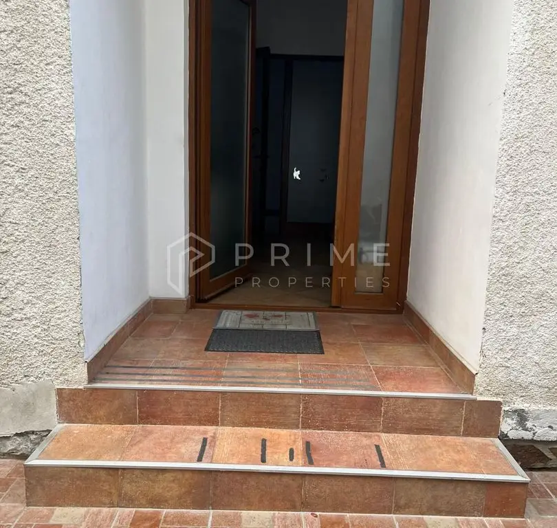 Casă  în Zonă Ultracentrală – Proximitate Papiu și Cetatea Medievală