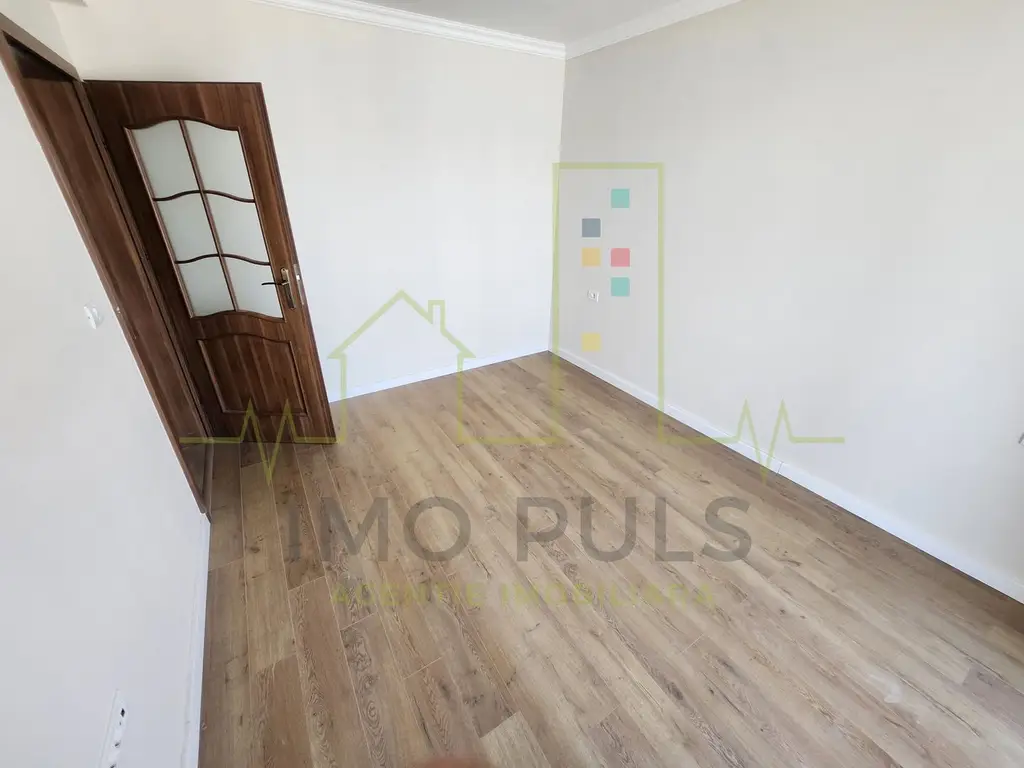 Case insiruite sau apartamente cu gradina. Giroc langa DAF.