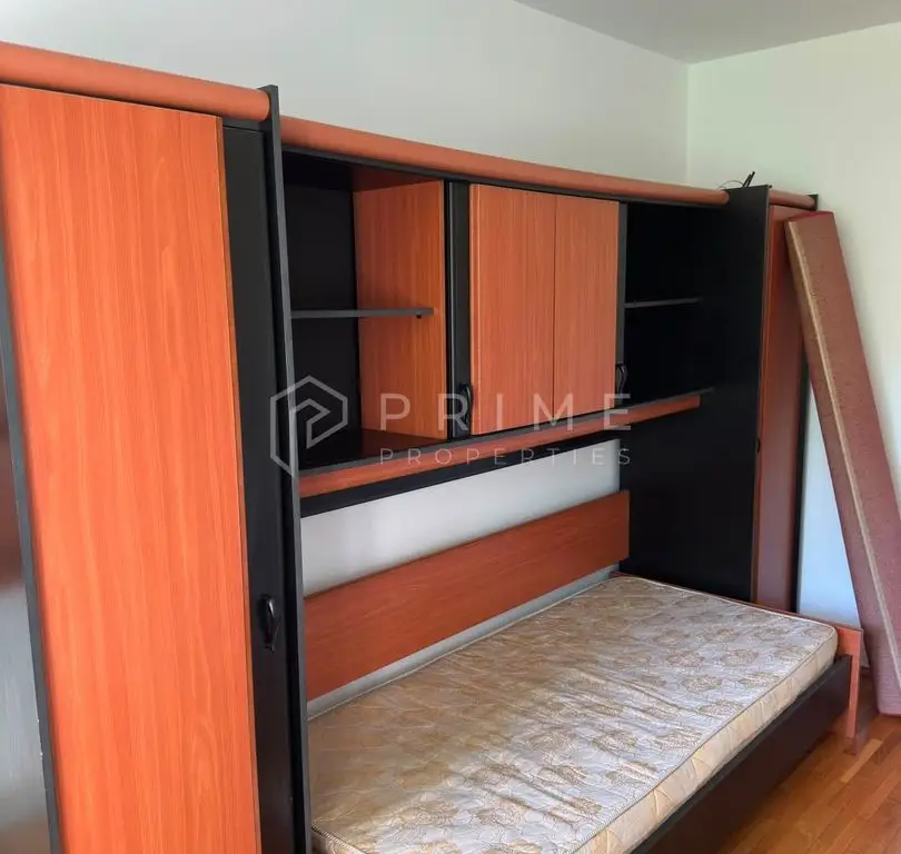 DE ÎNCHIRIAT: Apartament cu 3 camere | Cartierul Cornișa (Zona Zambara
