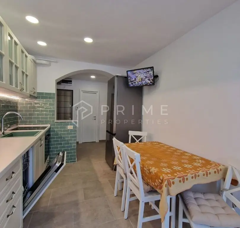 Apartament cu 2 camere de închiriat – Zona 7 Noiembrie