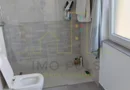 Apartament pe 3 nivele. Terasa 30 mp. 2 Balcoane. 2 Bai. Gradina