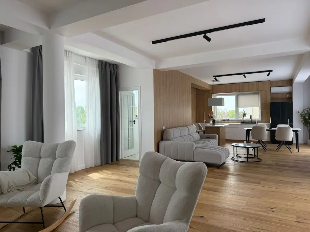 Luxury Duplex with Stunning Sunset Views *** Iancu Nicolae