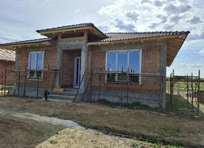 BRASADAS vinde casa individuala tip PARTER cartierul MARCUS.