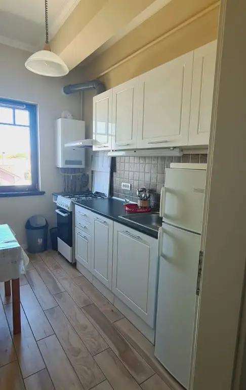 De închiriat apartament 2 camere – Dumbrăvița (la intrare)