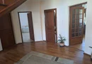 BRASADAS vinde casa individuala 8 cam teren 10 ari Unirii.