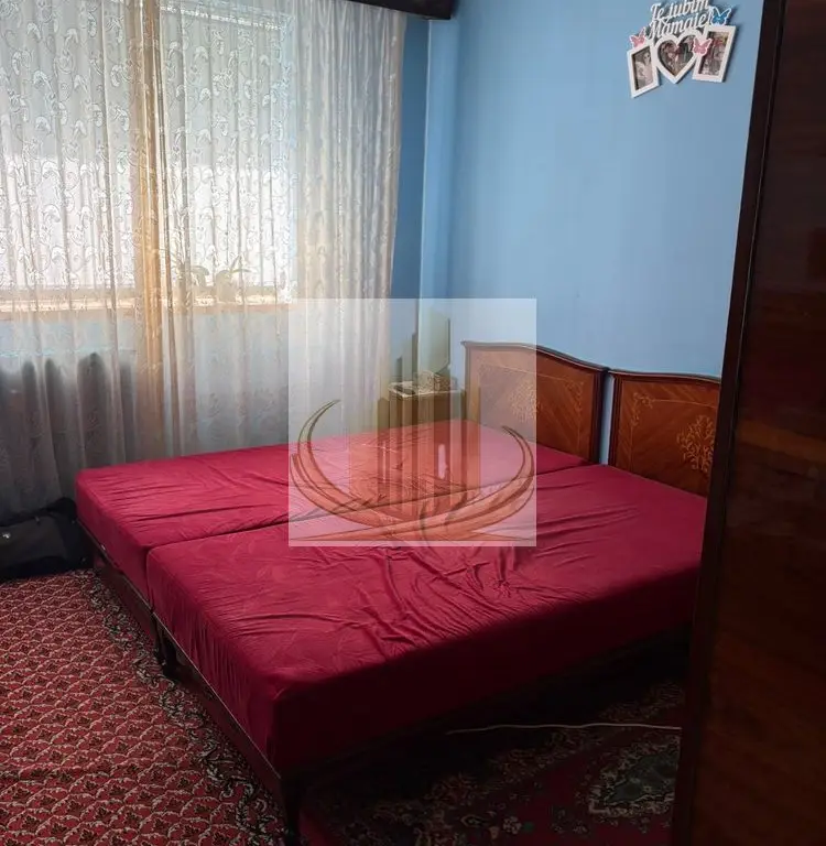Apartament 3 camere zona Institut Craiova