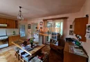 Proprietate individuala-3 apartamente,spatiu comercial,garaje,gradina,curte