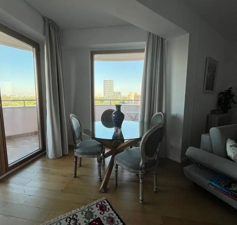 Piata Presei Libere apartament 3 camere de vanzare
