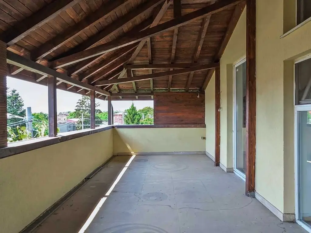 Casă D+P+1+M - Sectorul 5, Str. Florica, Nr. 15