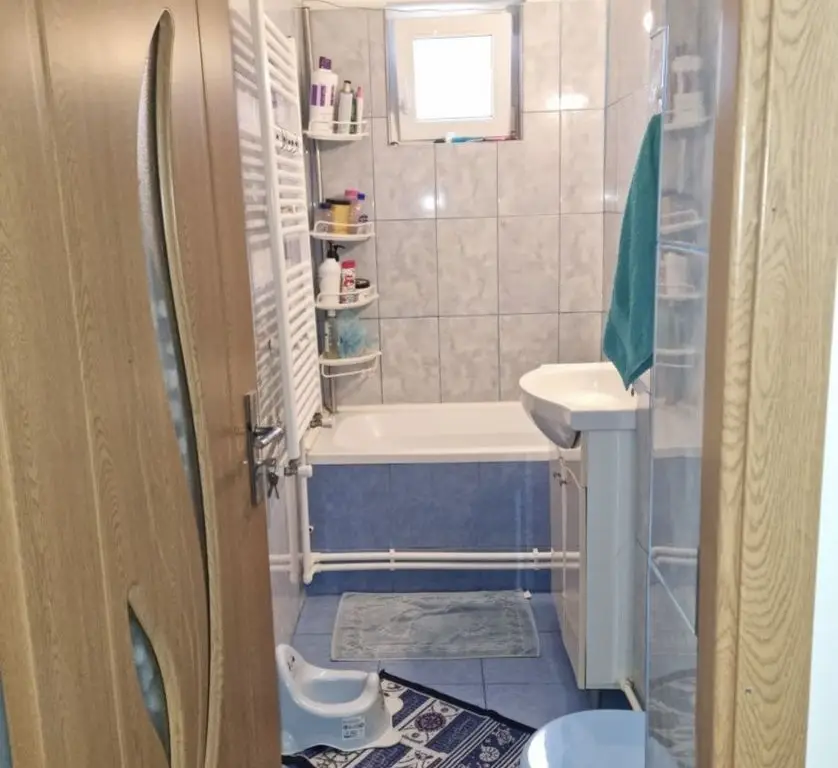 Apartament 3 camere mobilat/utilat