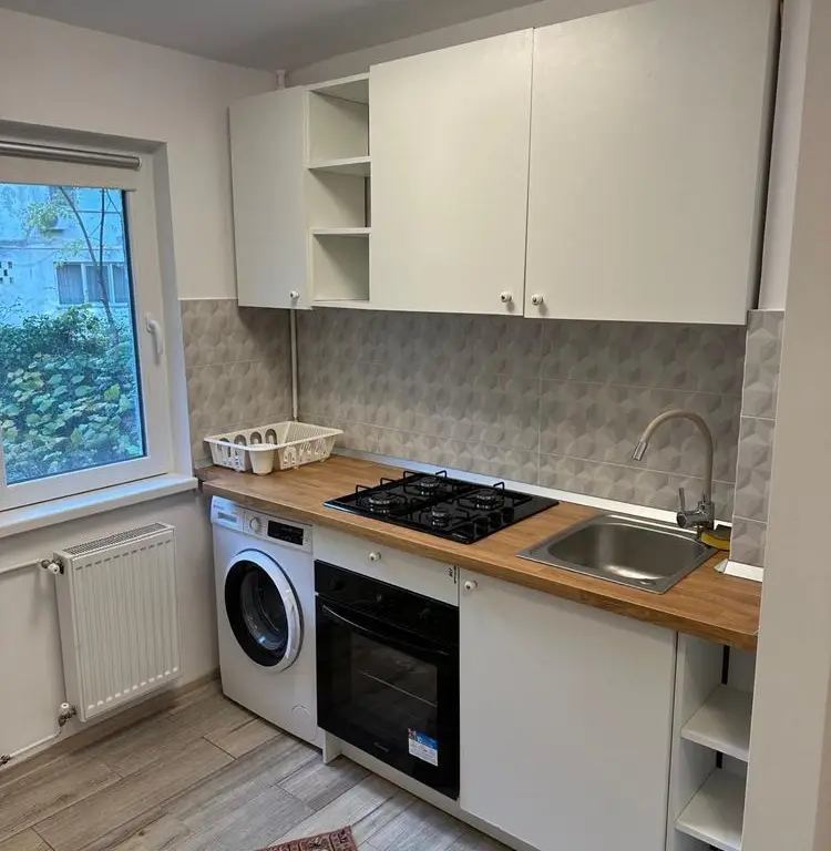 Inchiriere apartament 3 camere