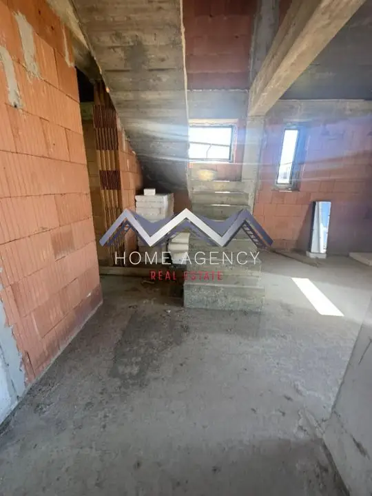 Casă individuală modernă în Otopeni – 190 mp construiți + mansardă locuibilă