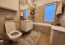 3 Camere. Etaj 1. Mobilat si utilat. 2 locuri de parcare. 2 Bai. 2 Balcoane