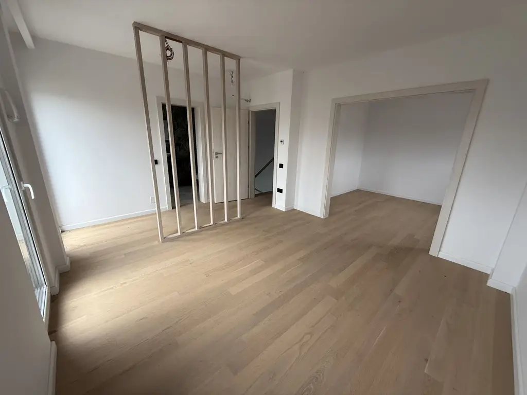 Casa tip duplex Balotesti - Codrii Vlasiei