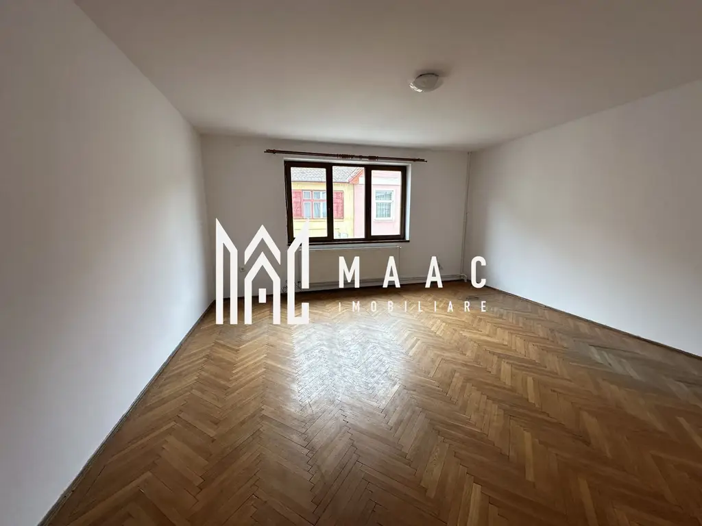 Casă tip duplex | 200 mp utili | 3 niveluri | Zona Trei Stejari