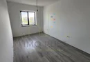 Decomandat. Etaj 1. Bucatarie inchisa.