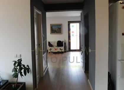 1/2 Duplex. Complet mobilat si utilat.