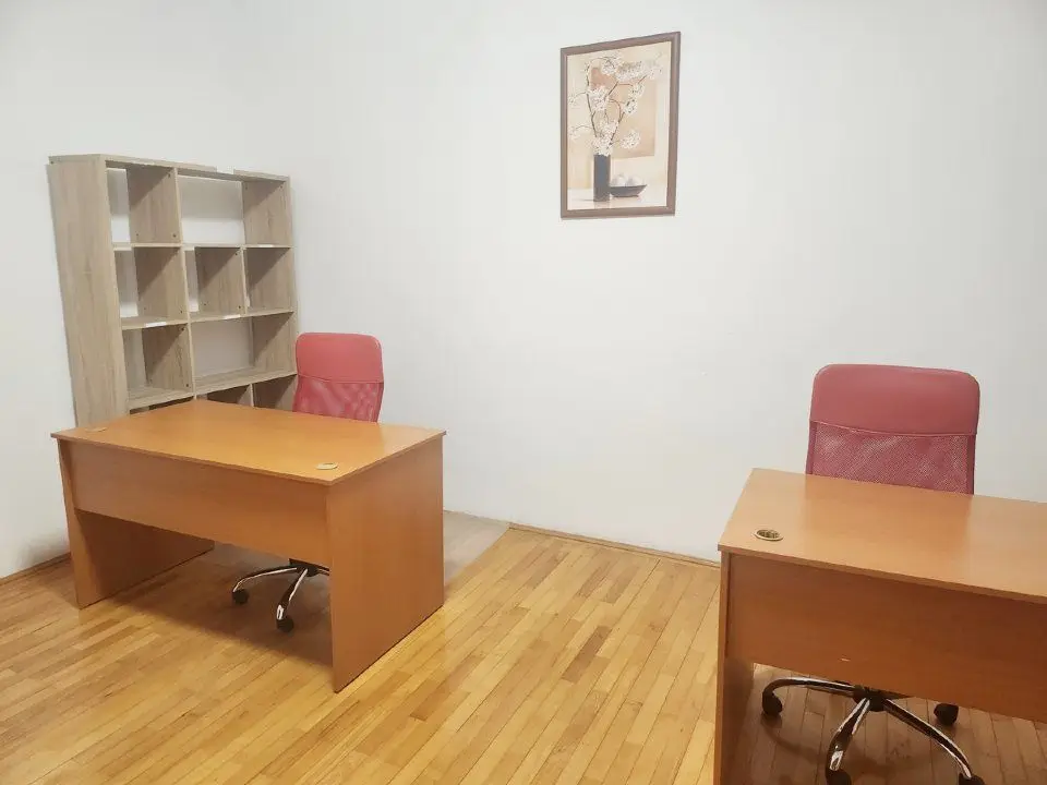 BRASADAS vinde ap 4 cam Primaverii - eleganta si confort.