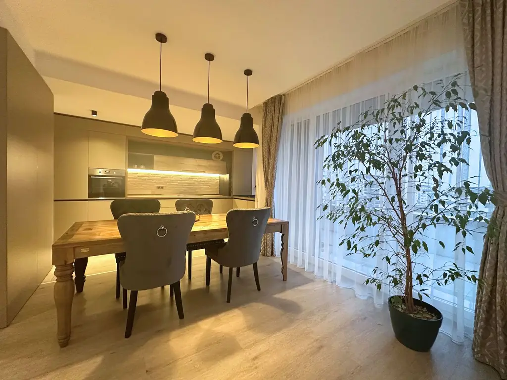 Penthouse de LUX 4 camere cu terasă spectaculoasă de 122 mp + jacuzzi