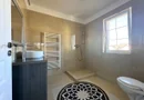 Vânzare casă 5 camere nouă elegantă și spațioasă în Hărman