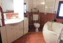 Casa individuala. Complet mobilata si utilata. Piscina exterioara.