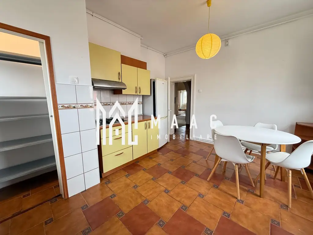 Penthouse 4 camere | 2 bai | Decomandat | Balcon | Sub Arini