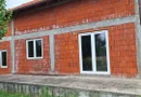 BRASADAS vinde casă în rosu și casa veche.