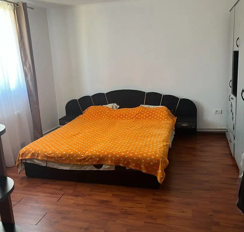 CASA DE INCHIRIAT