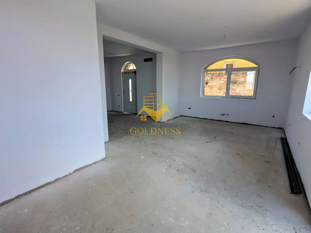 Comision 0%! Vila, 4 Camere, Dezmir, Constructie Noua, 450 mp, 4 Bai